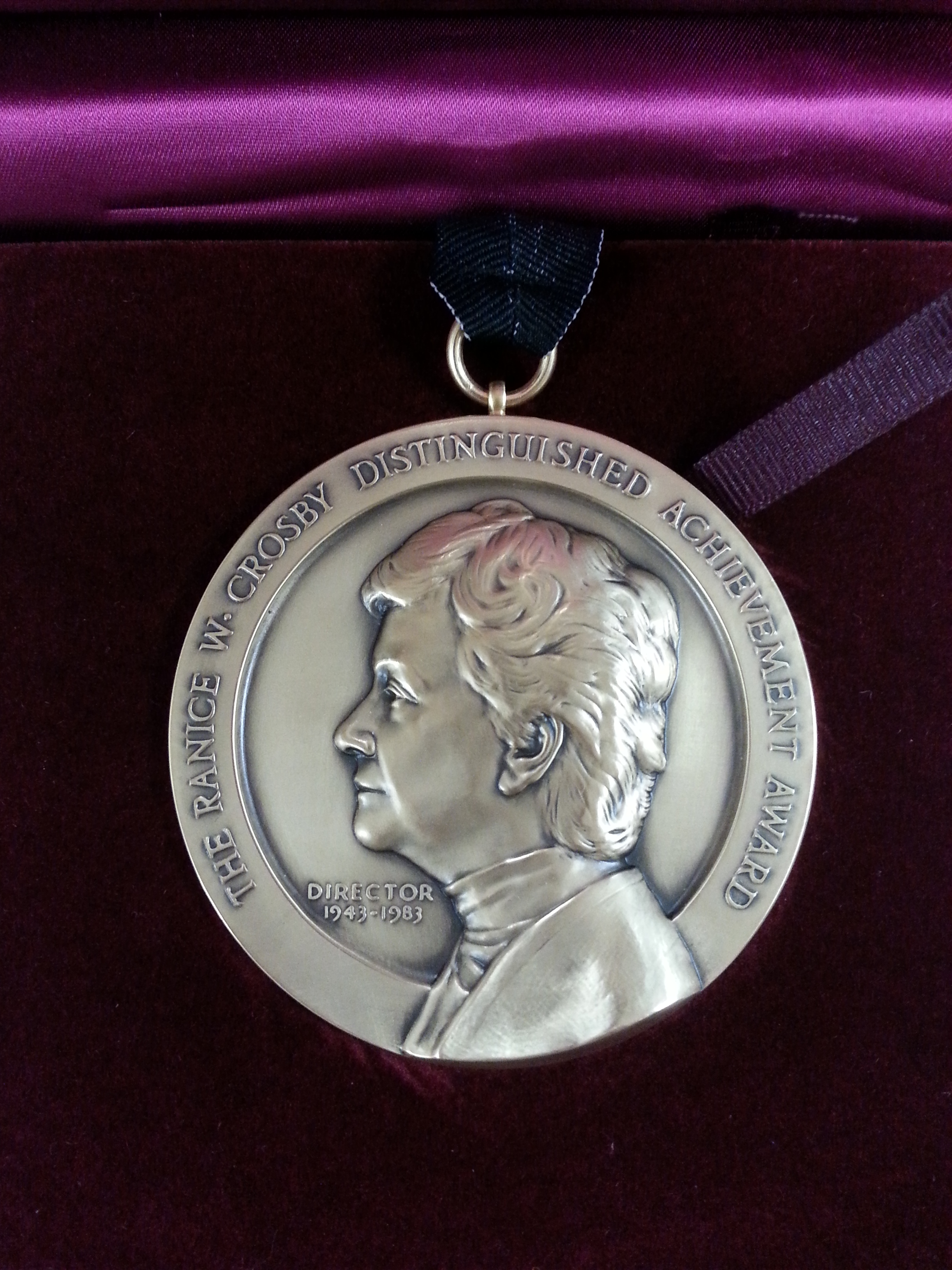 Dr. Miguel Schön named a 2012 The Ranice W. Crosby Distinguished Achievement Awardee