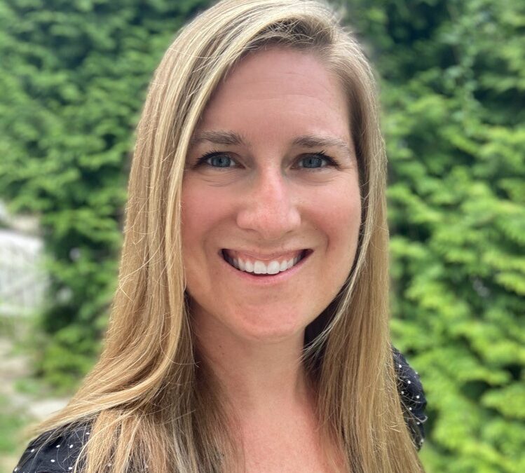 Welcome to Graphic Designer Courtney Weber!