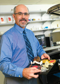 Photo of Associate Professor Juan Garcia